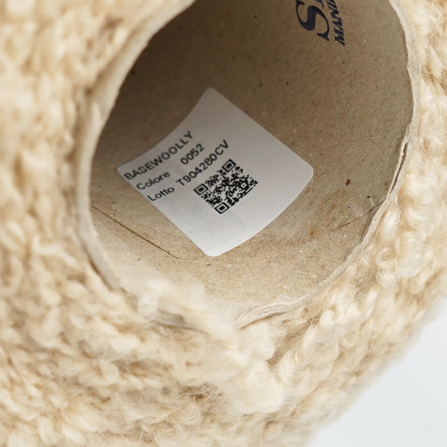 BASE WOOLLY - Garn aus 70% Lana Vergine und 30% Alpaca