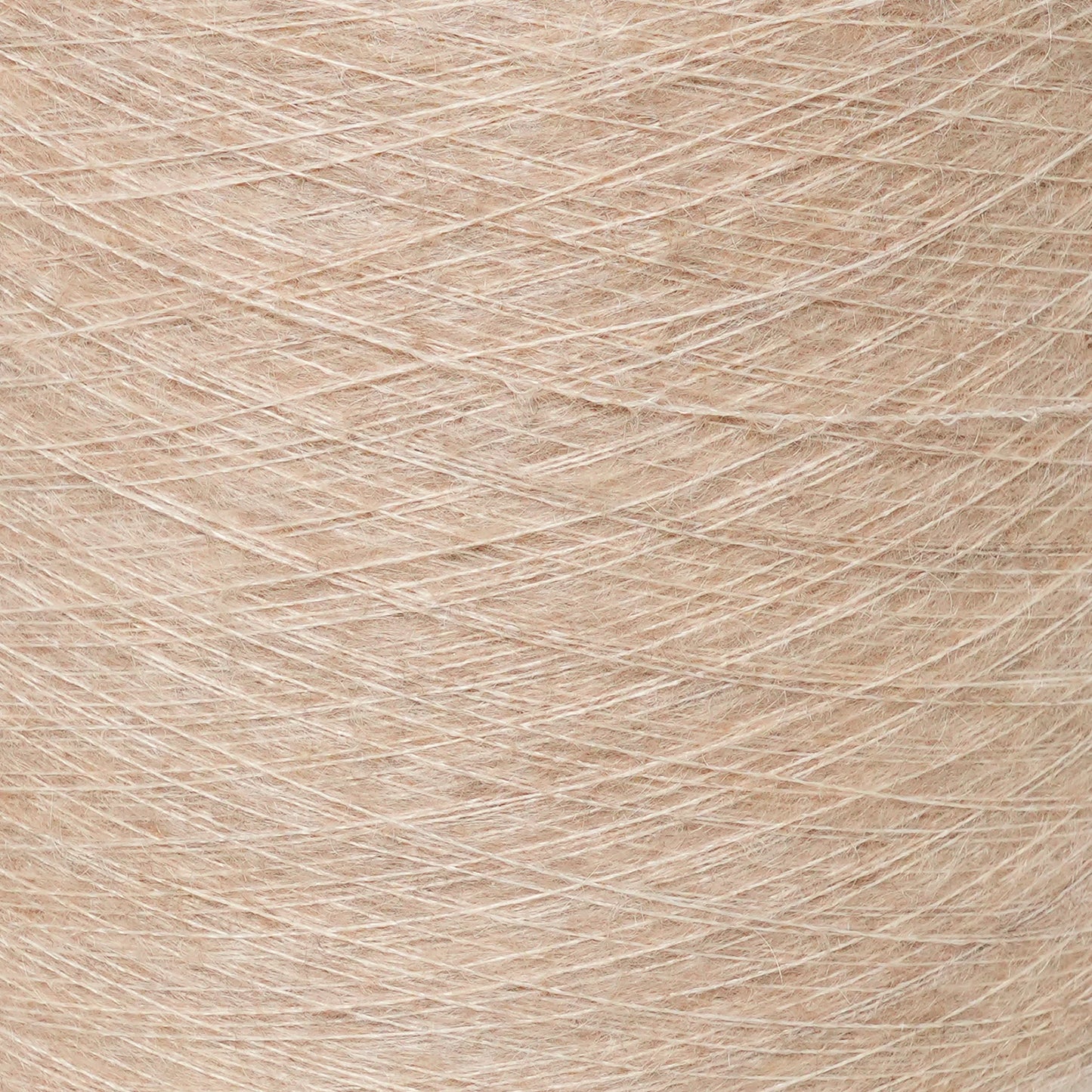 MILLIFILI Cremebeige – 38% Mohair, 30% Wolle, 29% Polyamid, 3% Elasthan 100g