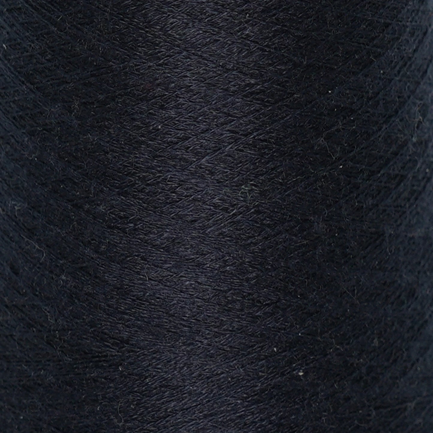 CARIAGGI JAIPUR – 190 g Kone – 70% Kaschmir 30% Seide – Midnight Blue mit tiefem Nacht-Unterton