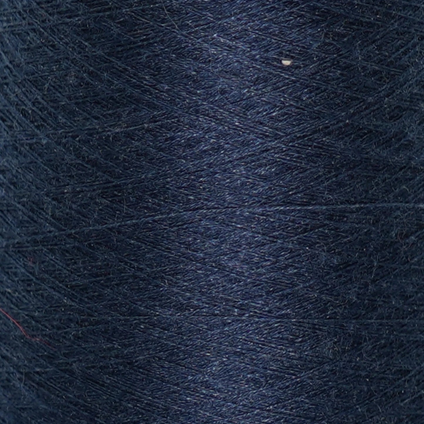 CARIAGGI JAIPUR – 145 g Kone – 70% Kaschmir 30% Seide – Deep Navy Blue mit anthrazitfarbenem Unterton