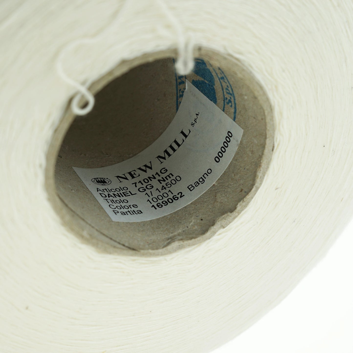 NEW MILL - Garn aus 5%WS 25%WV 40% VI 30% PA NM 1/14500