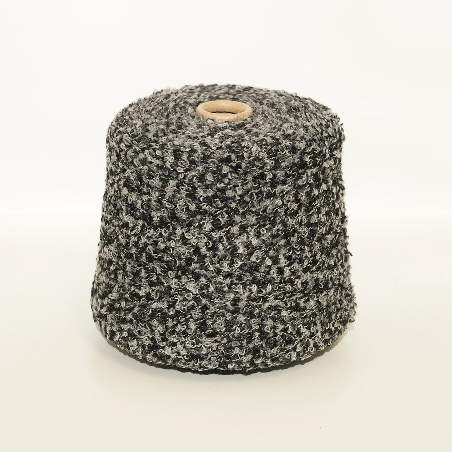 Filatura a Pettine – 18% Schurwolle (WV), 17% Polyester (PL), 65% Acryl (AC) | 350 m / 100 g