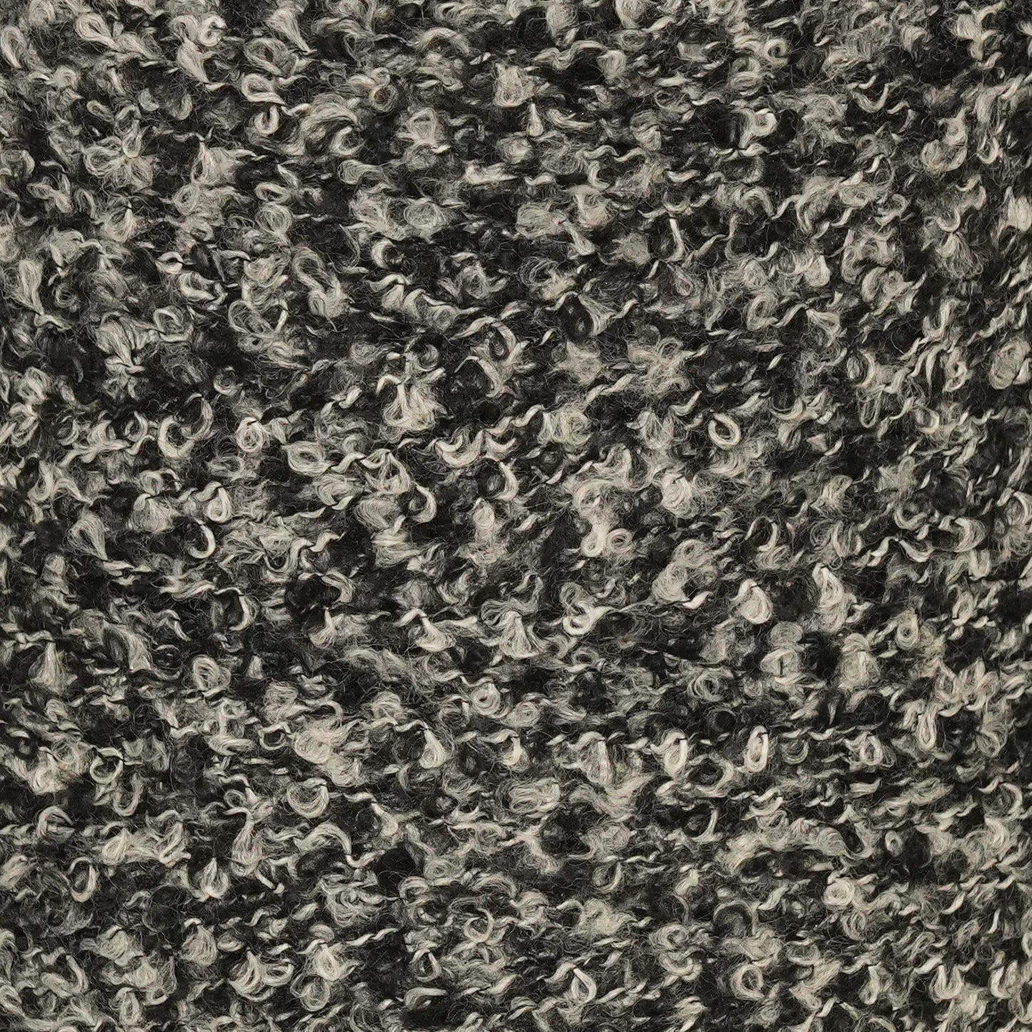 Filatura a Pettine – 18% Schurwolle (WV), 17% Polyester (PL), 65% Acryl (AC) | 350 m / 100 g