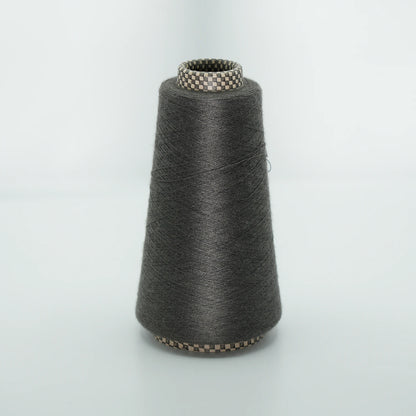 CARIAGGI JAIPUR – 155 g Kone – 70% Kaschmir 30% Seide – Charcoal Grey mit tiefem Graphit-Unterton