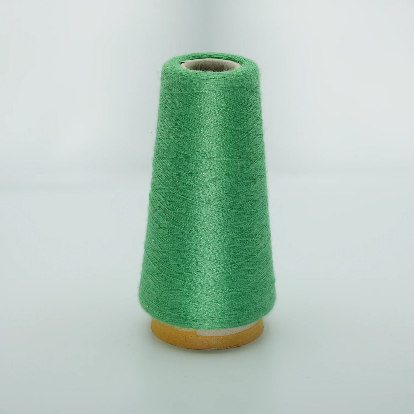 CARIAGGI JAIPUR – 130 g Kone – 70% Kaschmir 30% Seide – Fresh Green mit lebendigem Frühlings-Unterton
