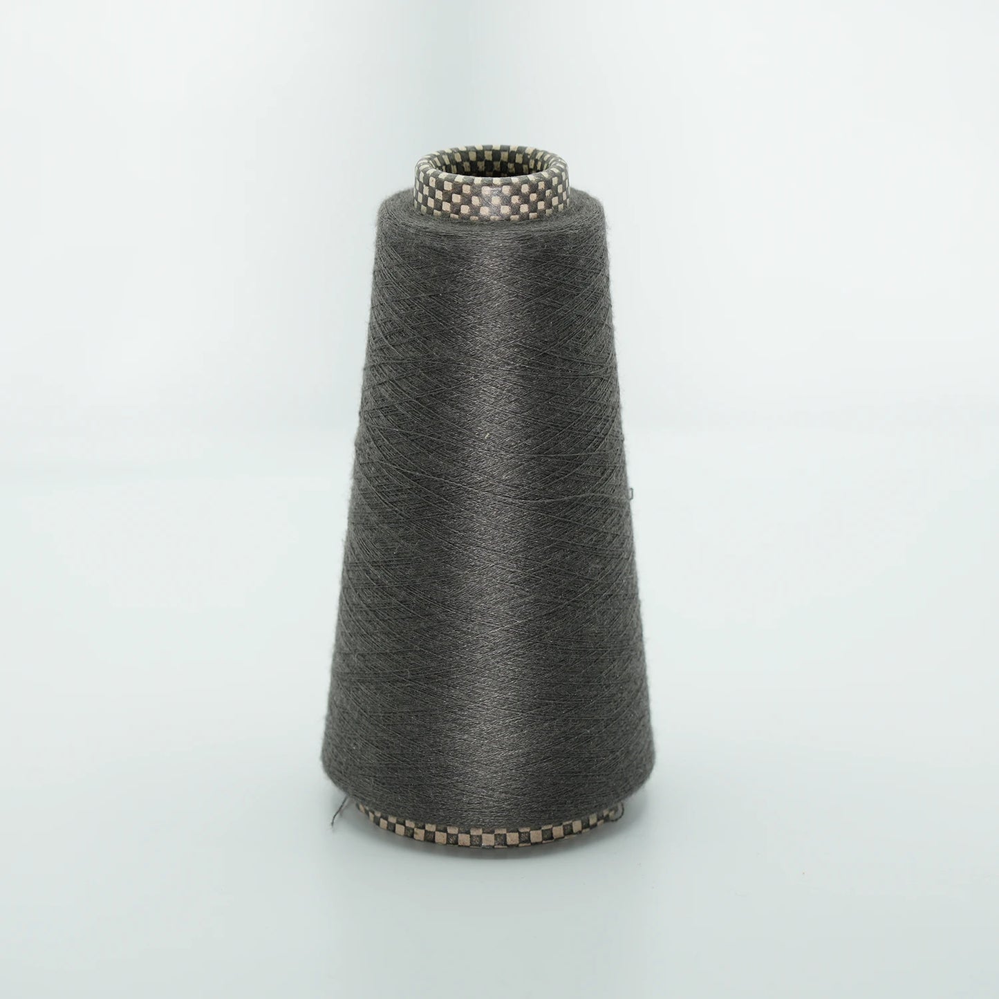 CARIAGGI JAIPUR – 125 g Kone – 70% Kaschmir 30% Seide – Steel Grey mit silbernem Metallic-Unterton