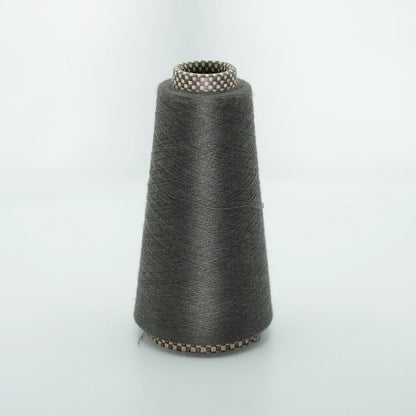 CARIAGGI JAIPUR – 125 g Kone – 70% Kaschmir 30% Seide – Steel Grey mit silbernem Metallic-Unterton