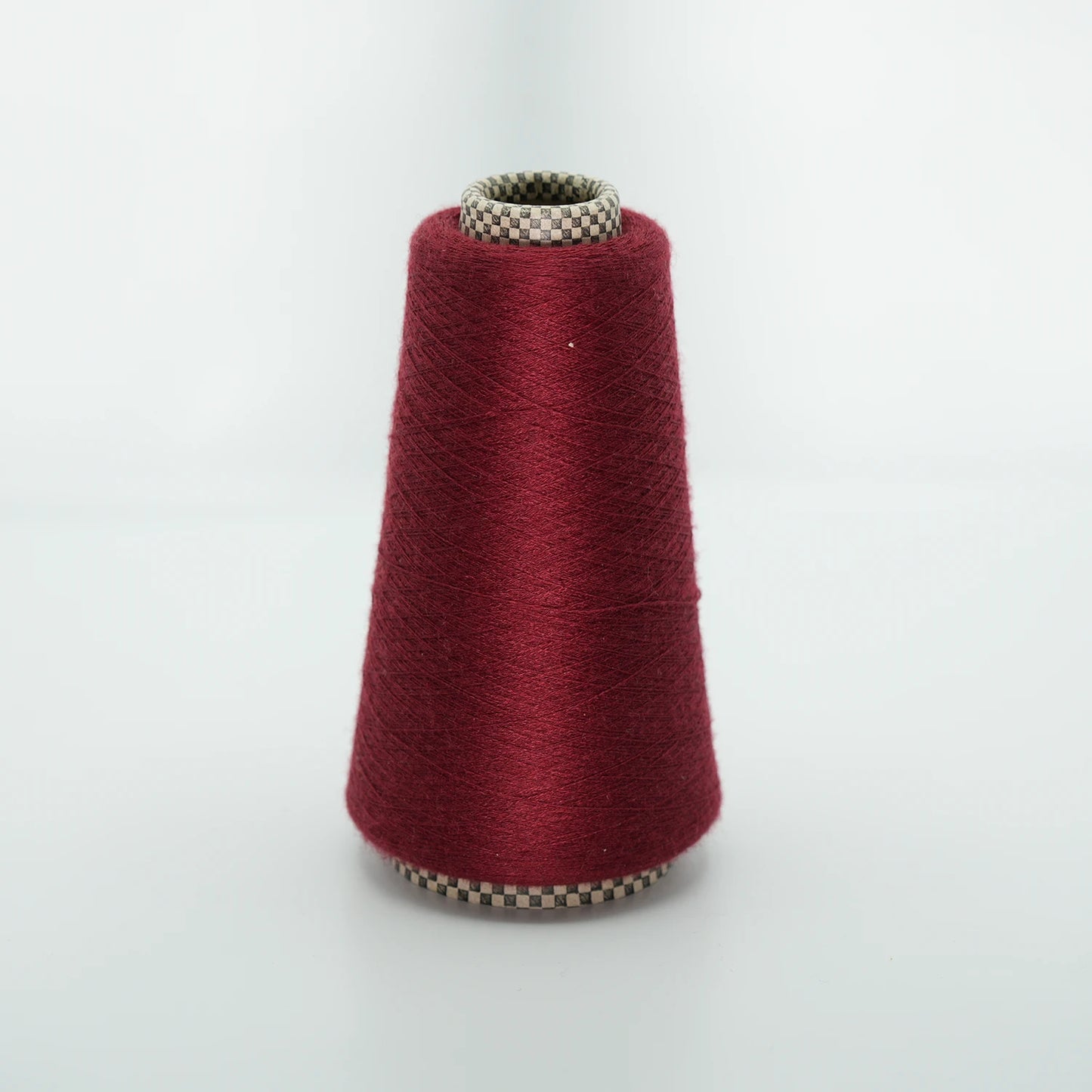 CARIAGGI JAIPUR – 140 g Kone – 70% Kaschmir 30% Seide – Burgundy Red mit tiefem Weinrot-Unterton