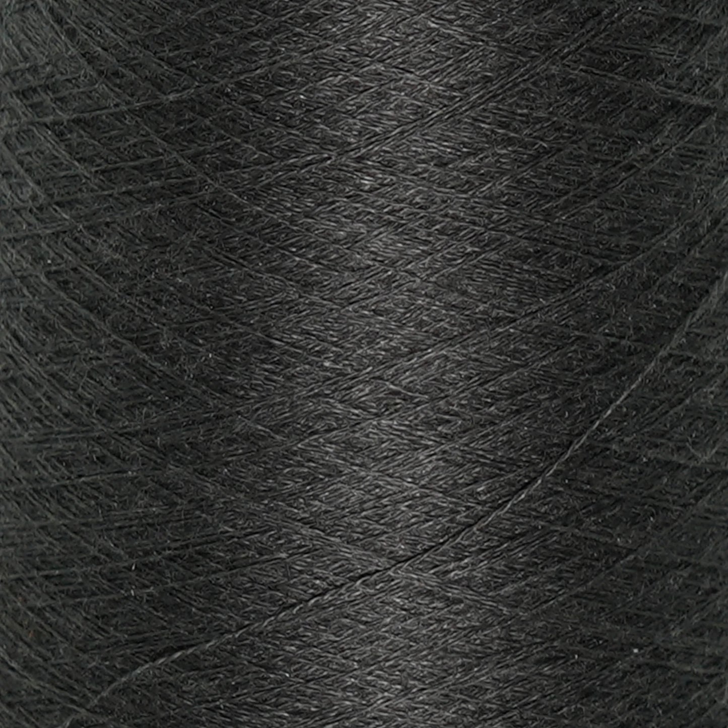 CARIAGGI JAIPUR – 145 g Kone – 70% Kaschmir 30% Seide – Graphite Grey mit dunklem Kohle-Unterton