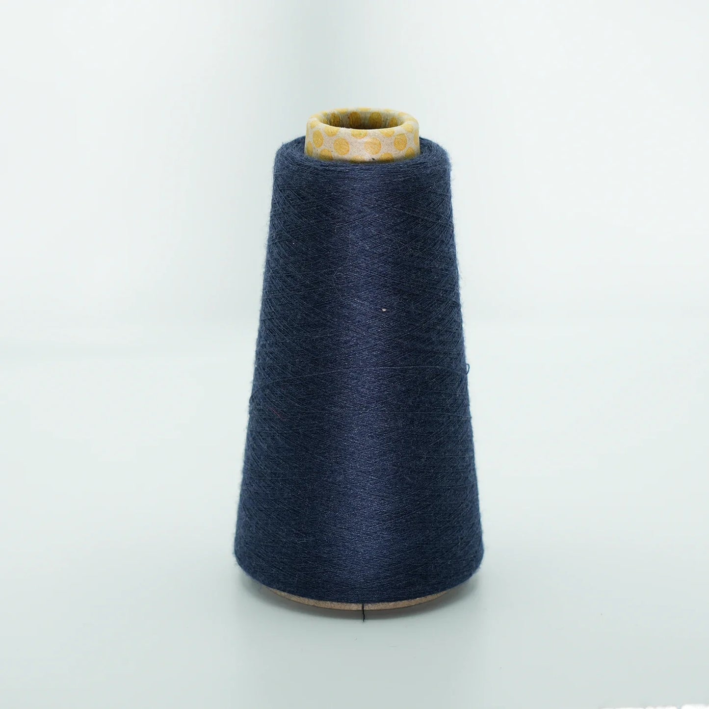CARIAGGI JAIPUR – 145 g Kone – 70% Kaschmir 30% Seide – Deep Navy Blue mit anthrazitfarbenem Unterton