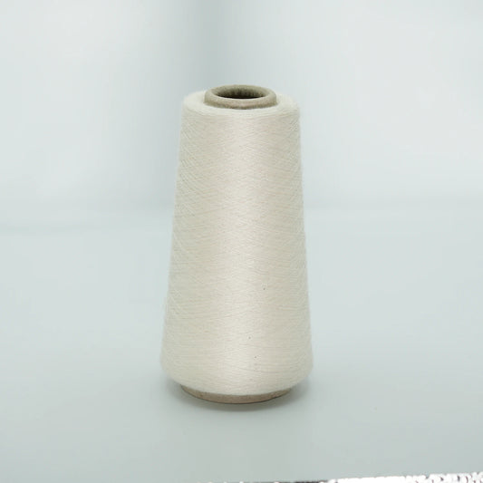 CARIAGGI JAIPUR – 160 g Kone – 70% Kaschmir 30% Seide – Soft Ecru White mit warmem Vanilleton