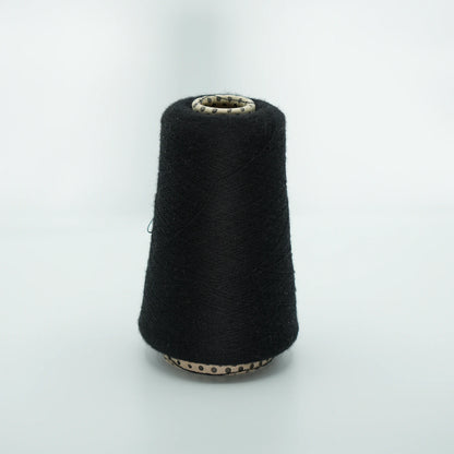 CARIAGGI JAIPUR – 230 g Kone – 70% Kaschmir 30% Seide – Pure Black mit tiefem Schwarz-Ton