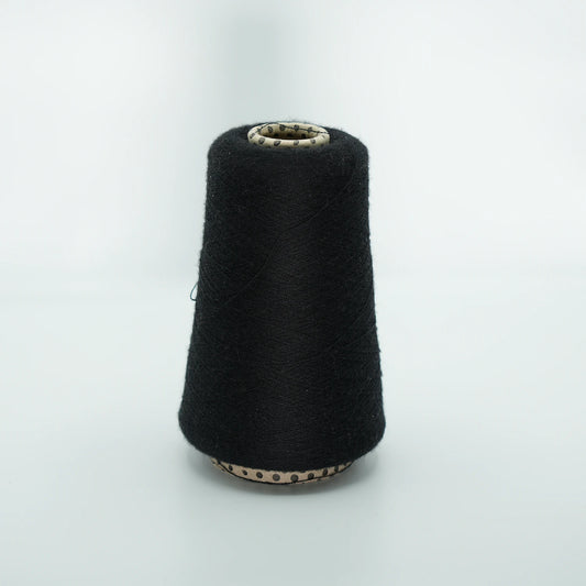 CARIAGGI JAIPUR – 230 g Kone – 70% Kaschmir 30% Seide – Pure Black mit tiefem Schwarz-Ton