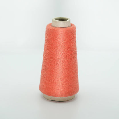CARIAGGI JAIPUR – 125 g Kone – 70% Kaschmir 30% Seide – Vibrant Coral mit warmem Pfirsich-Schimmer