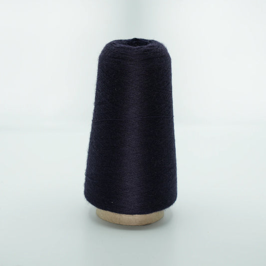 CARIAGGI JAIPUR – 230 g Kone – 70% Kaschmir 30% Seide – Midnight Navy Blue mit tiefem Nachtblau-Ton