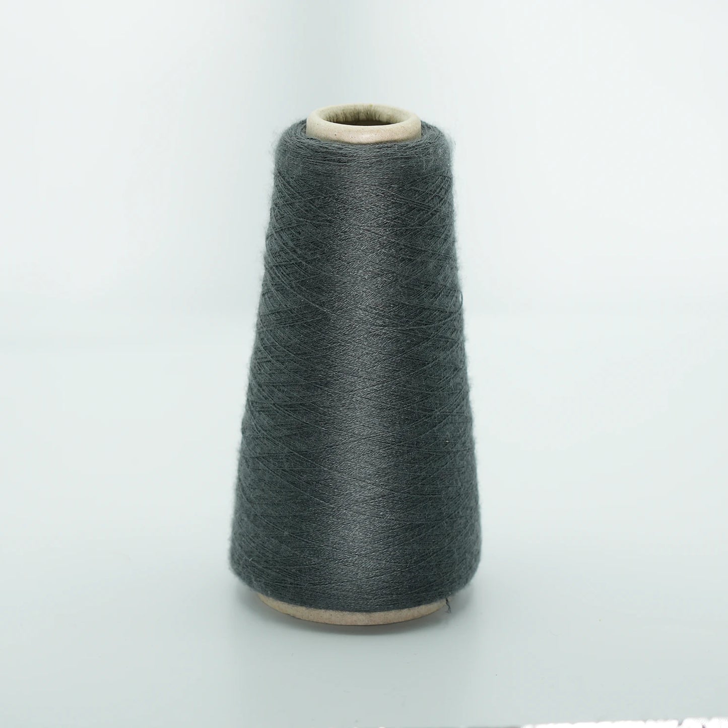 CARIAGGI JAIPUR – 130 g Kone – 70% Kaschmir 30% Seide – Slate Grey mit kühlem Petrol-Unterton