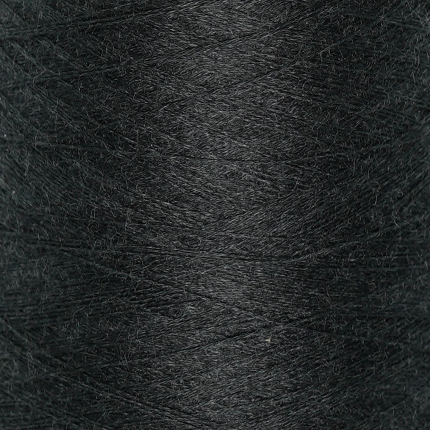 CARIAGGI JAIPUR – 215 g Kone – 70% Kaschmir 30% Seide – Carbon Grey mit tiefem Anthrazit-Ton